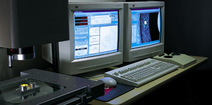 QC-5000 with dual-monitor configuration
